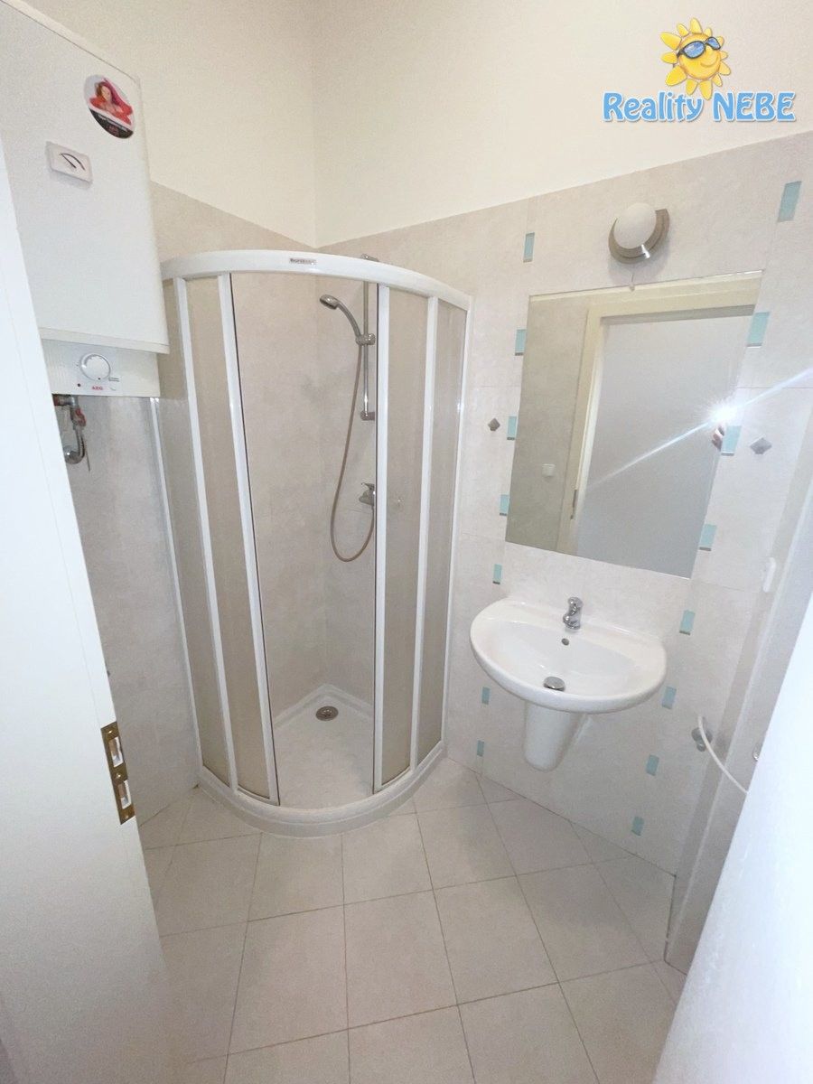 Pronájem bytu 1+kk 26 m² - foto 6