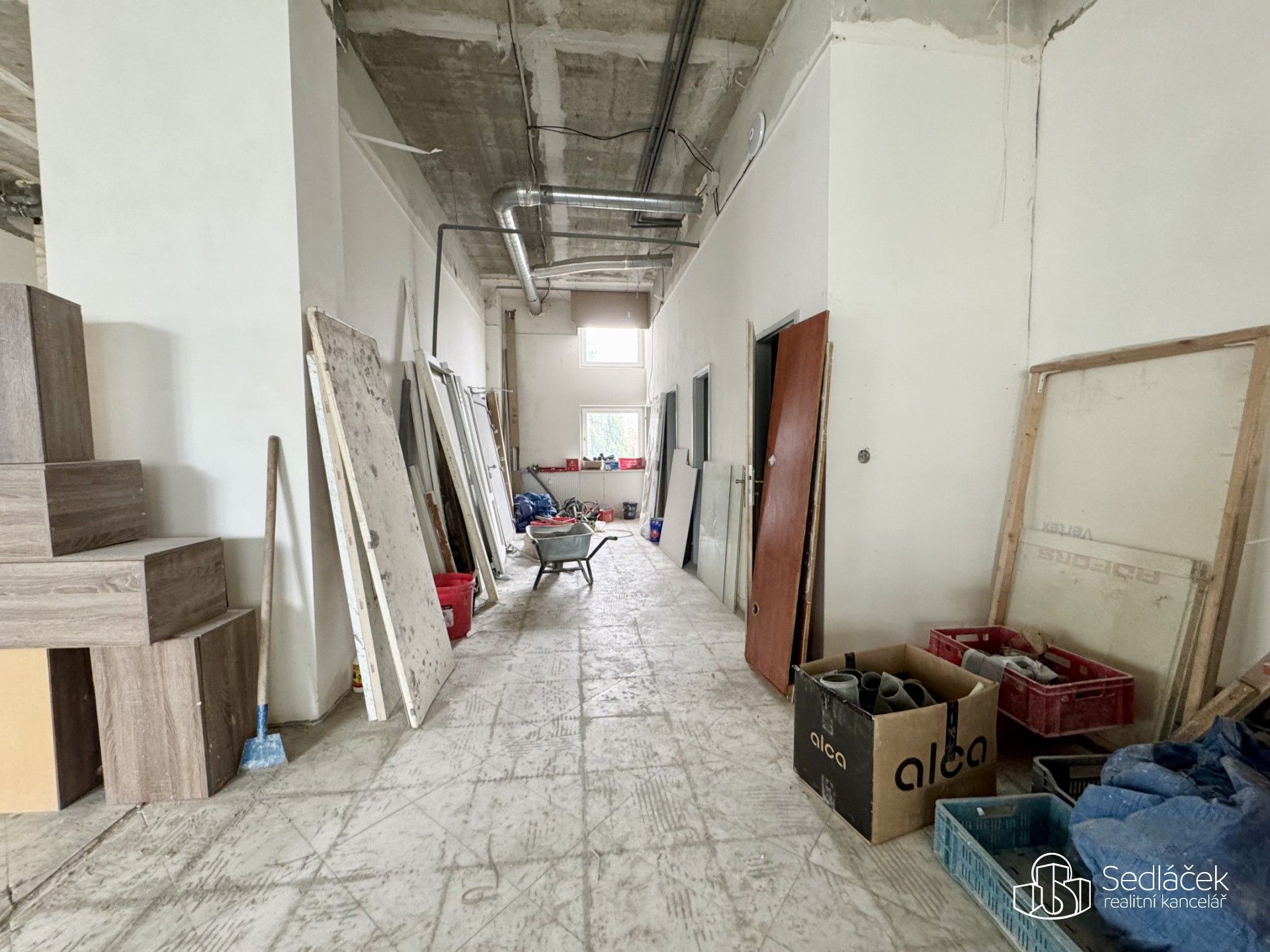 Pronájem komerčního prostoru 350 m² - foto 13