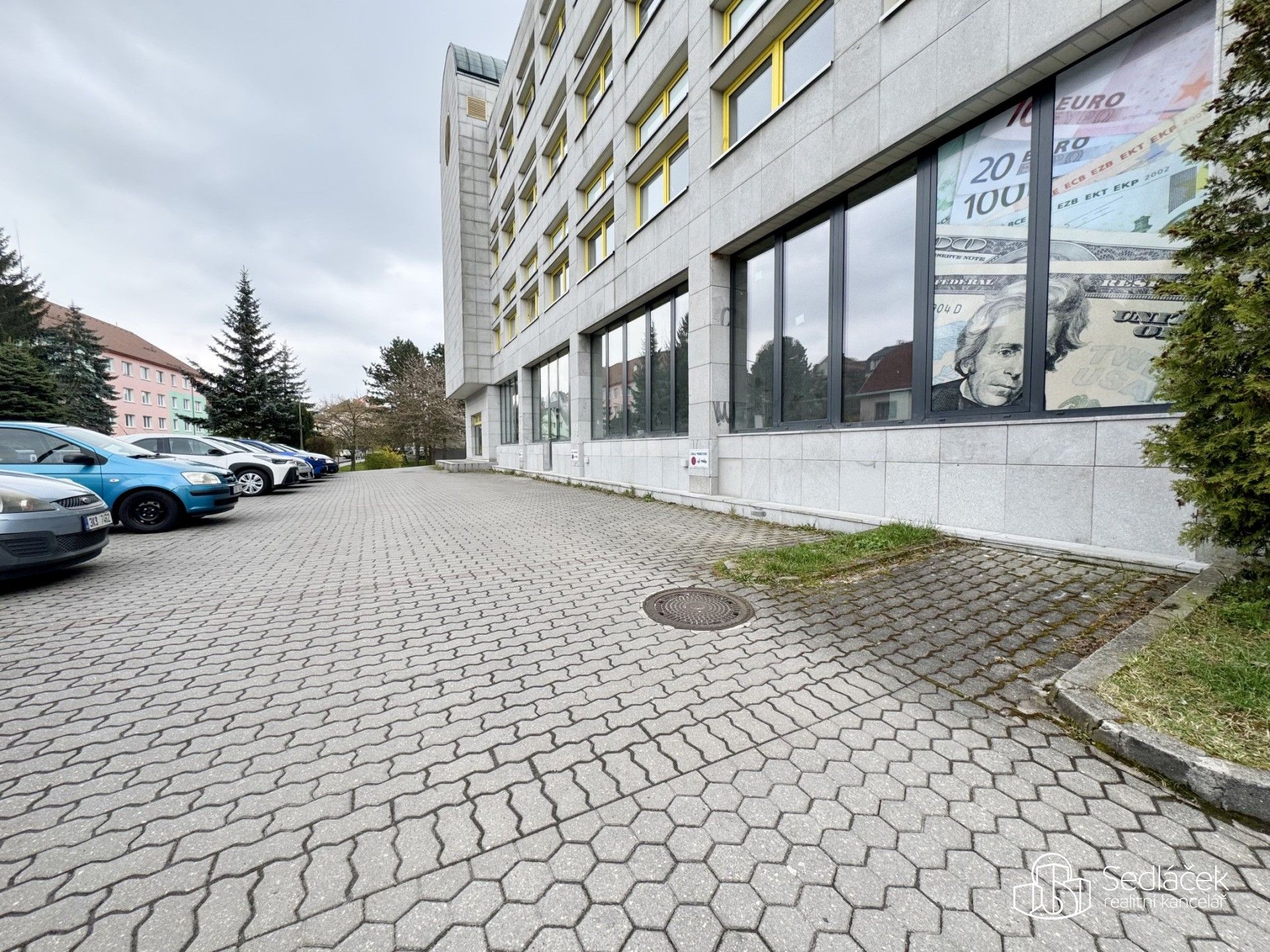 Pronájem komerčního prostoru 350 m² - foto 16