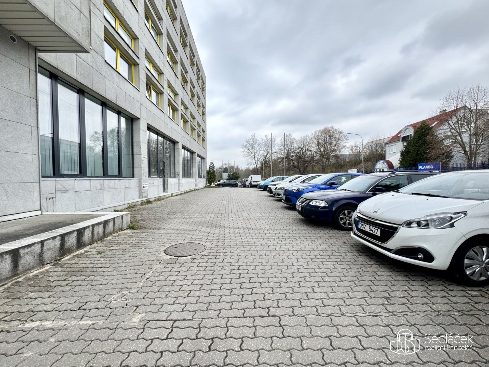Pronájem komerčního prostoru 350 m² - foto 17