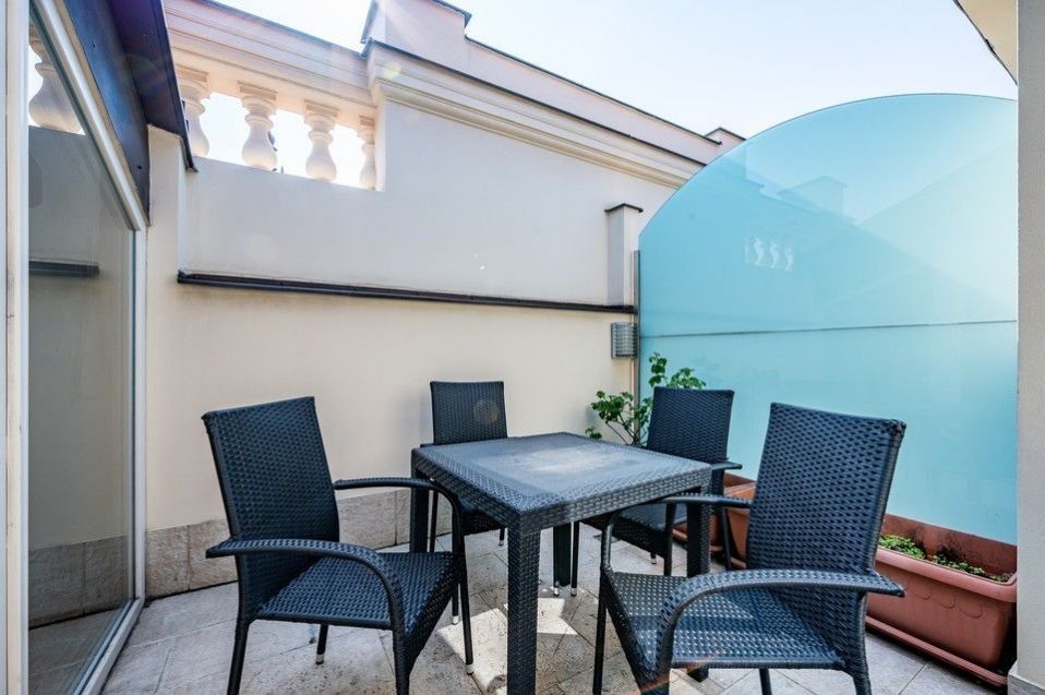 Pronájem bytu 3+kk 107 m² - foto 5