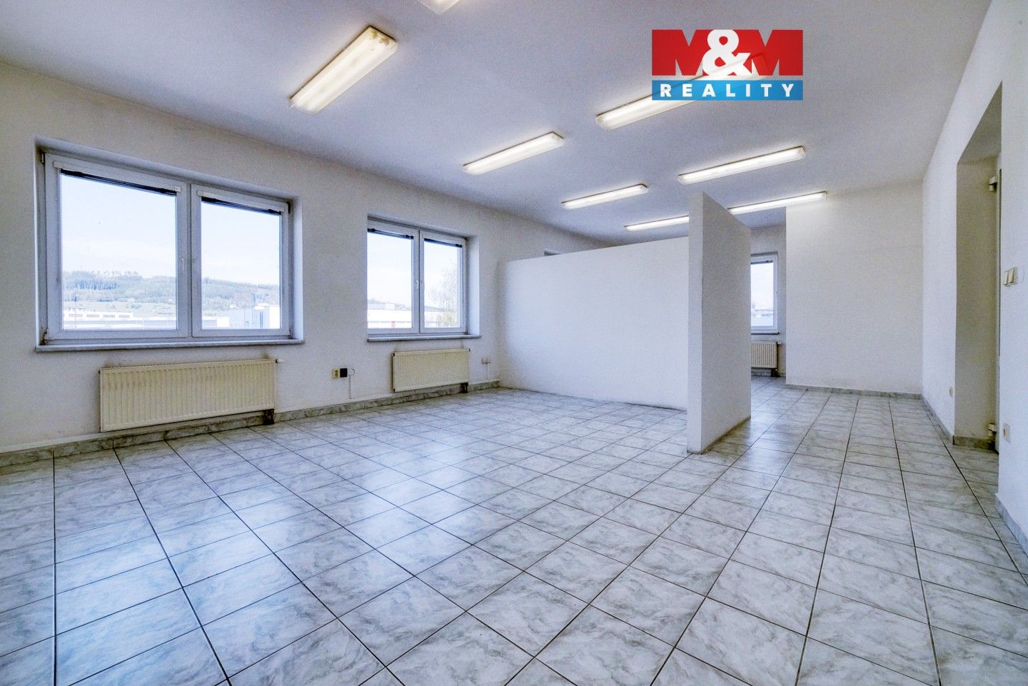 Pronájem komerčního prostoru 80 m² - foto 1