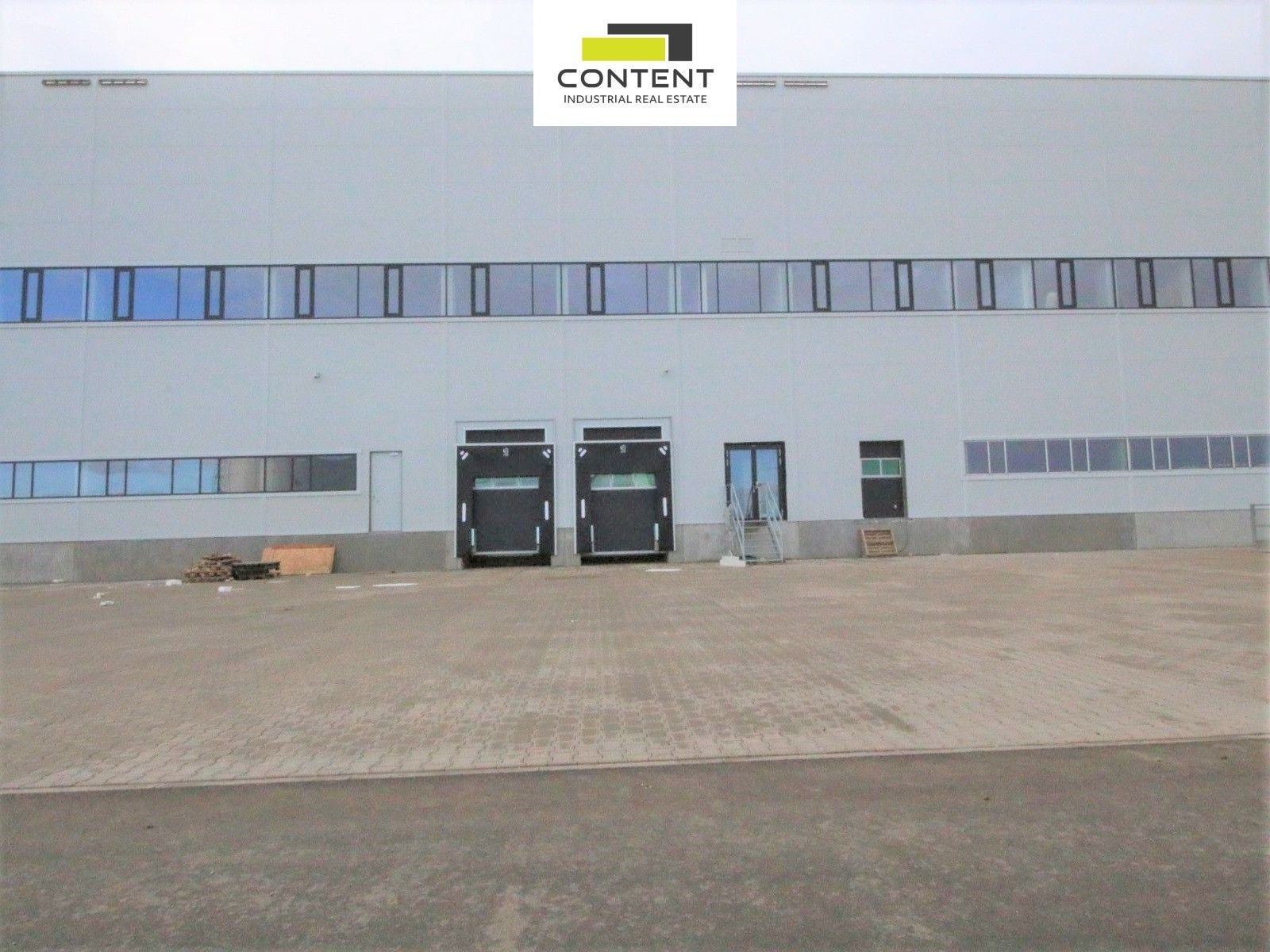 Pronájem komerčního prostoru 8204 m² - foto 12