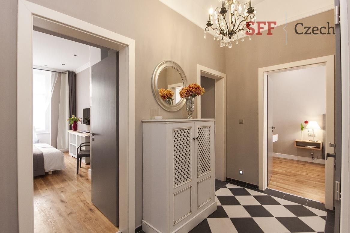 Pronájem bytu 3+kk 81 m² - foto 5