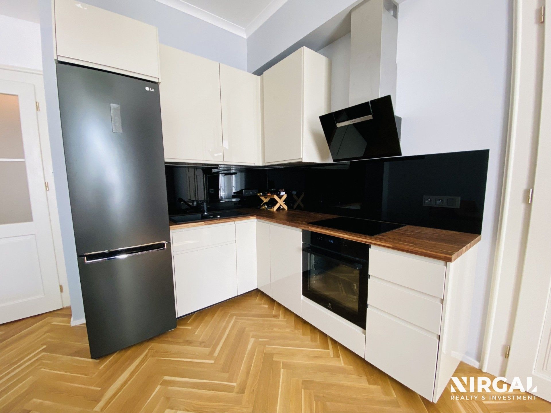 Pronájem bytu 2+kk 53 m² - foto 2