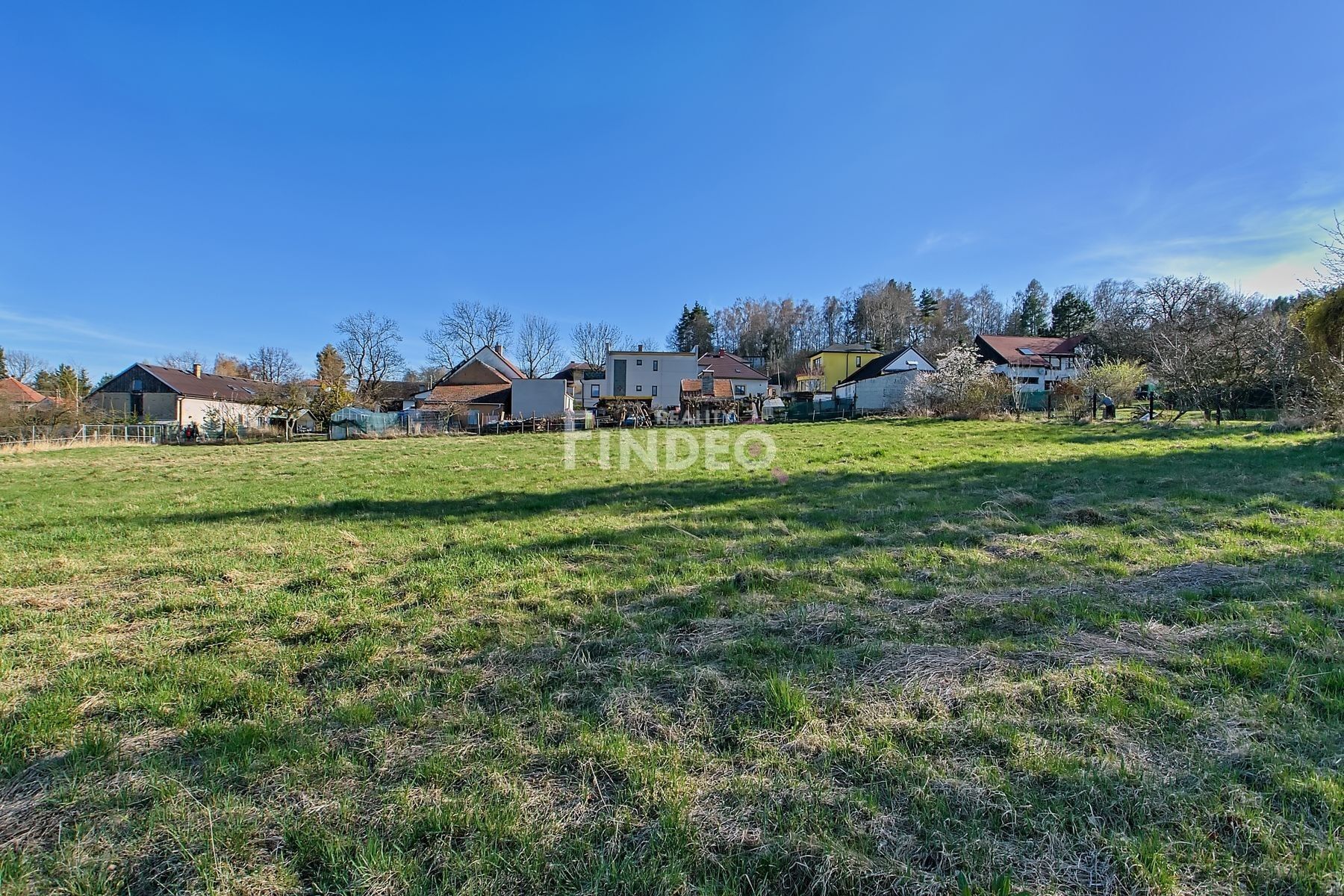 Prodej pozemku 2165 m² - foto 1