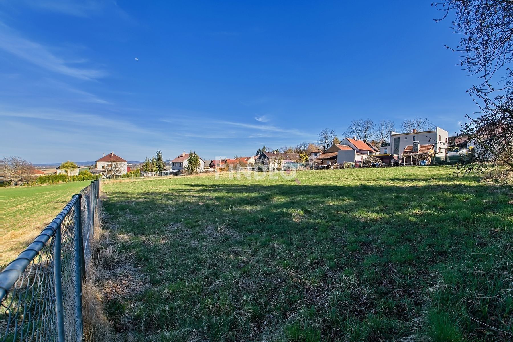 Prodej pozemku 2165 m² - foto 2