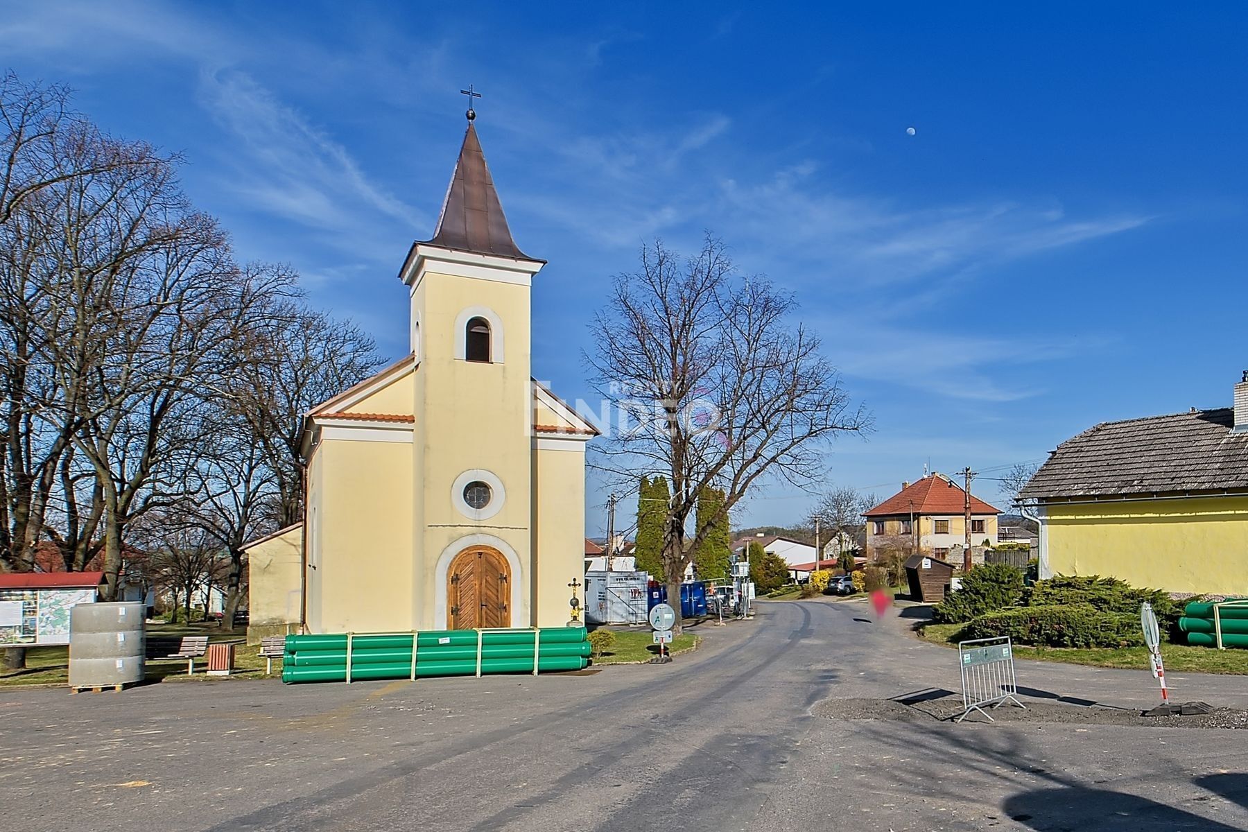 Prodej pozemku 2165 m² - foto 9