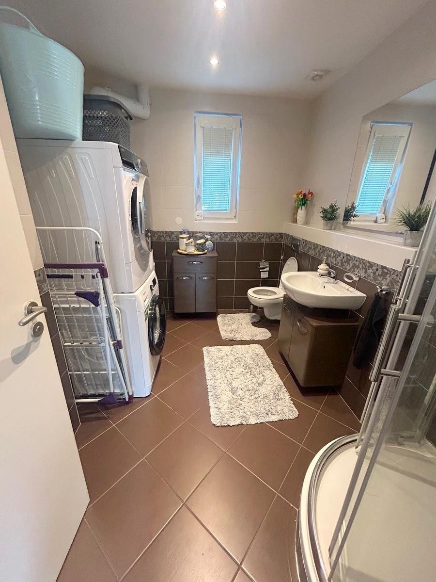Pronájem domu 200 m² - foto 27