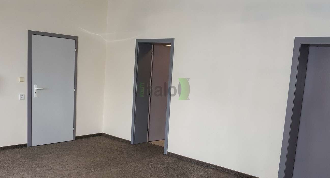Pronájem komerčního prostoru 20 m² - foto 11