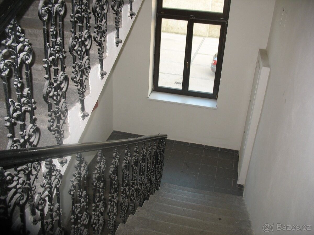 Pronájem bytu 1+1 35 m² - foto 5