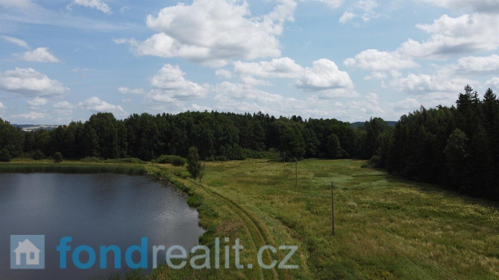 Prodej nemovitosti 6113 m² - foto 1