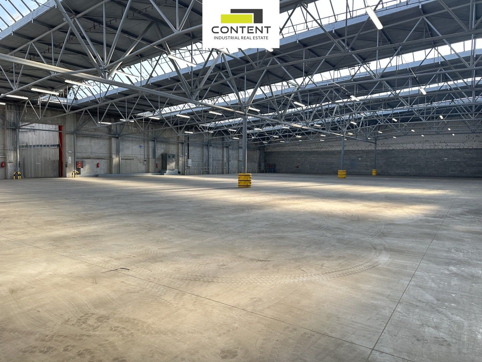 Pronájem komerčního prostoru 2000 m² - foto 5