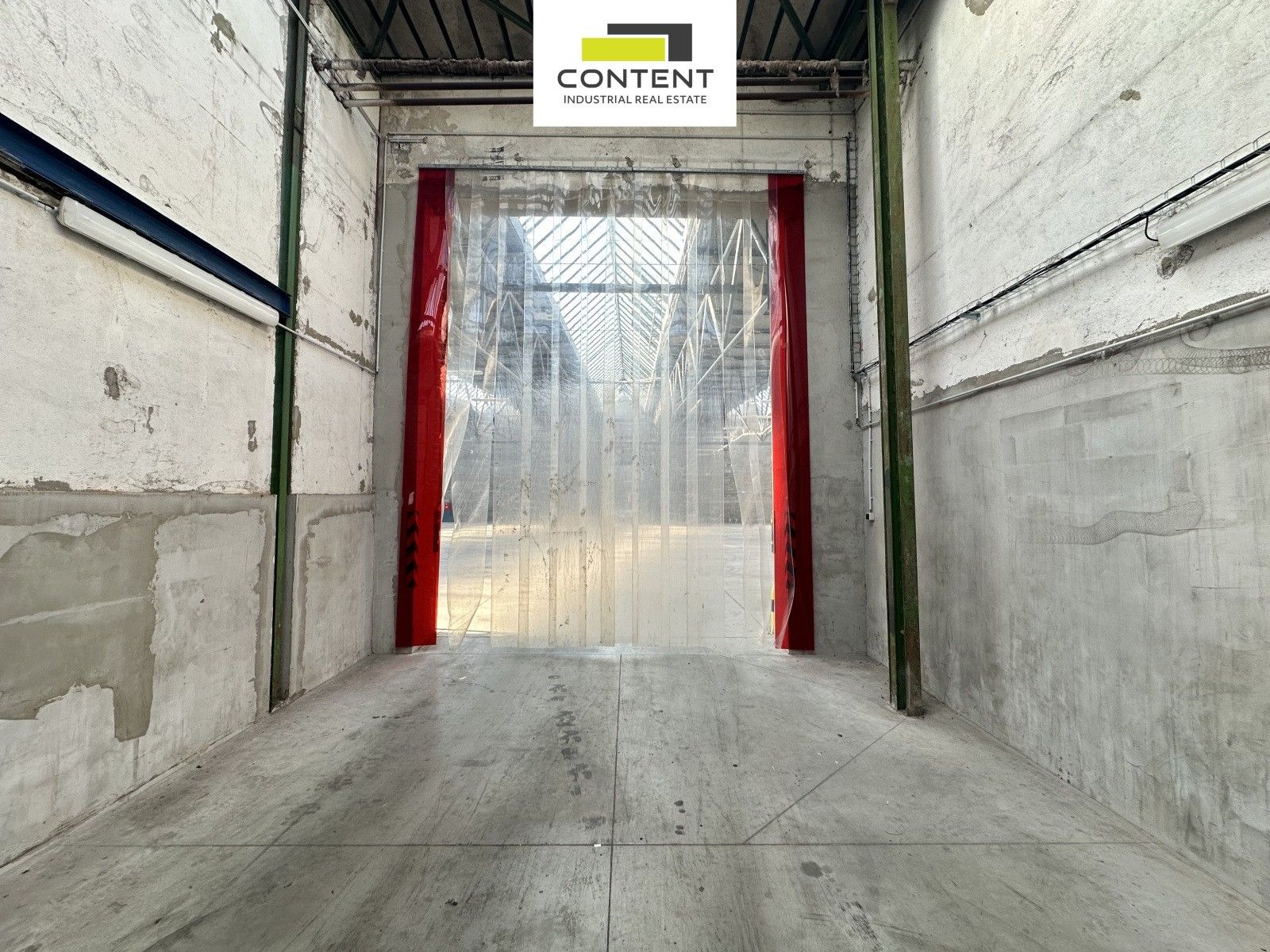 Pronájem komerčního prostoru 2000 m² - foto 10