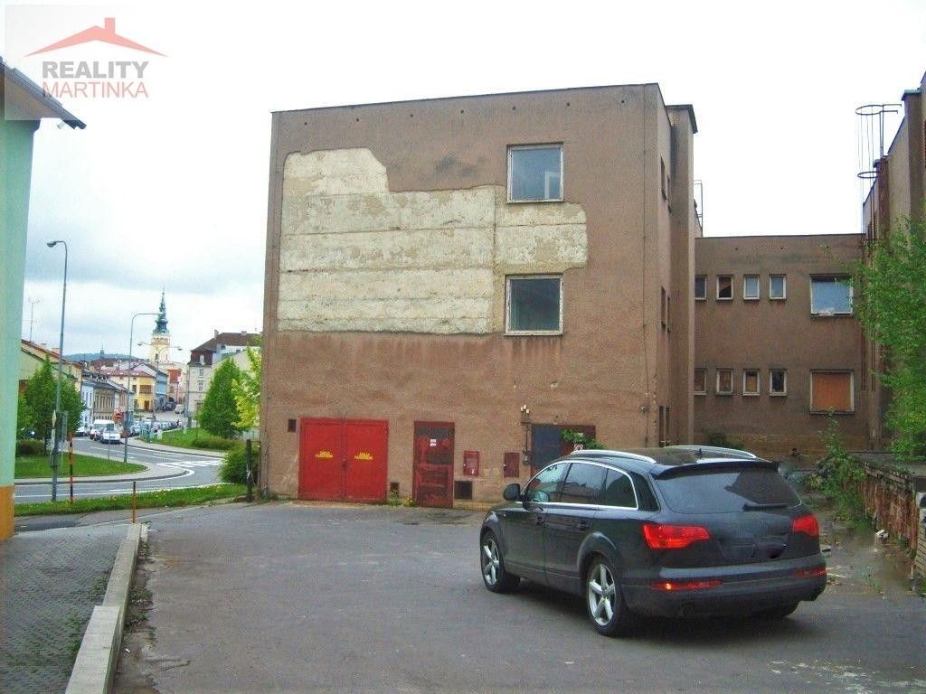 Pronájem komerčního prostoru 1300 m² - foto 7