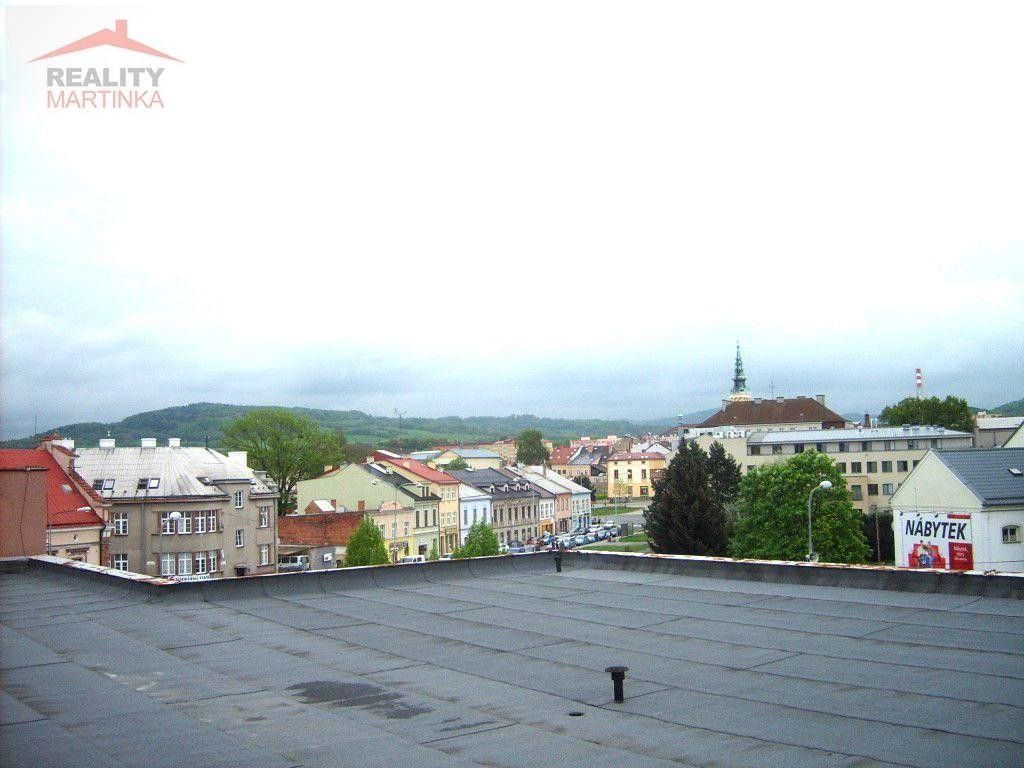 Pronájem komerčního prostoru 1300 m² - foto 12