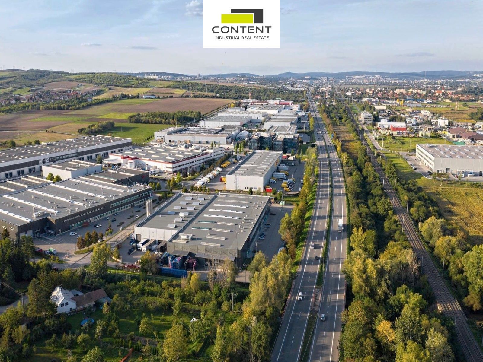 Pronájem komerčního prostoru 4115 m² - foto 4