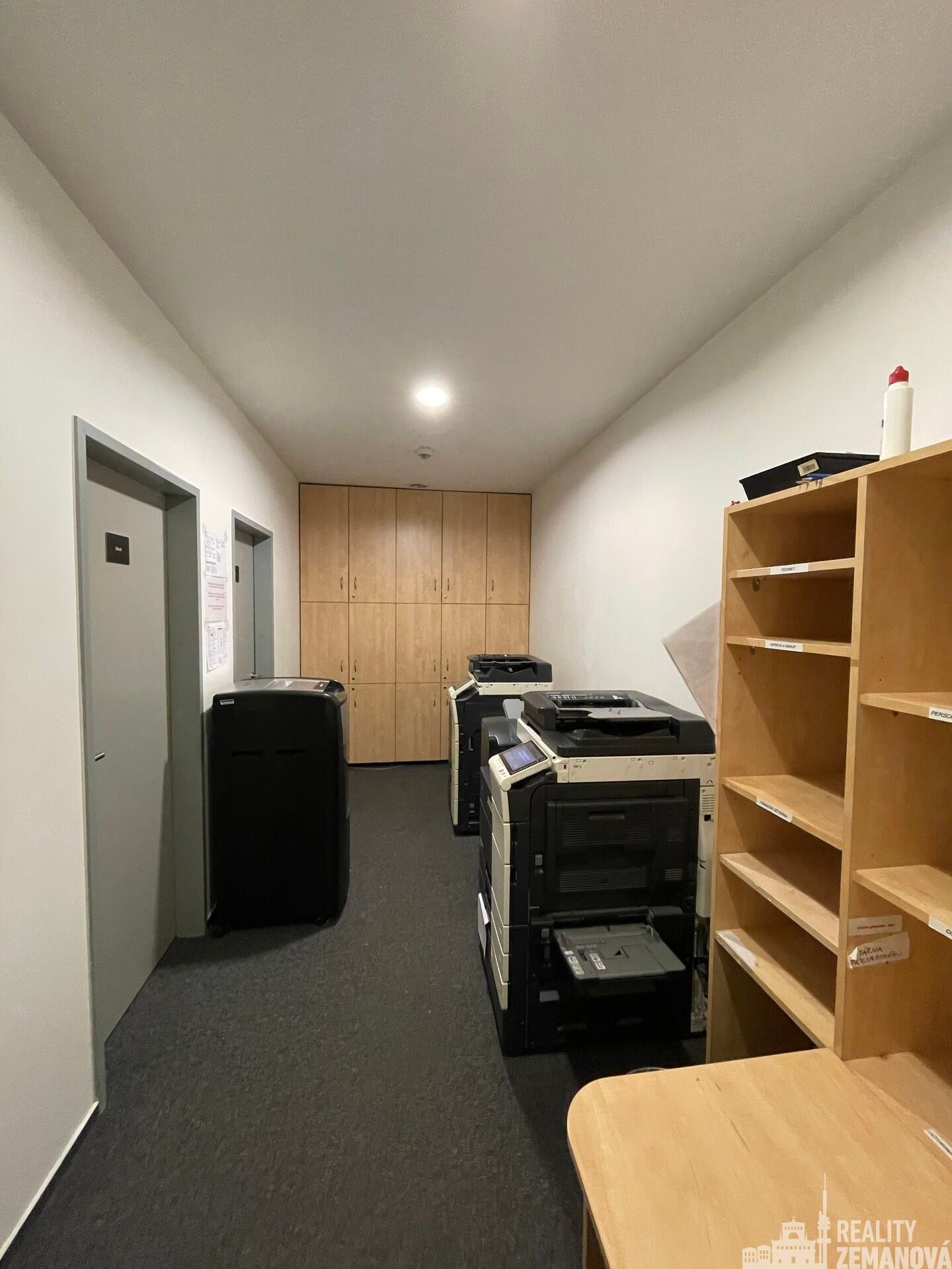 Pronájem komerčního prostoru 1006 m² - foto 14