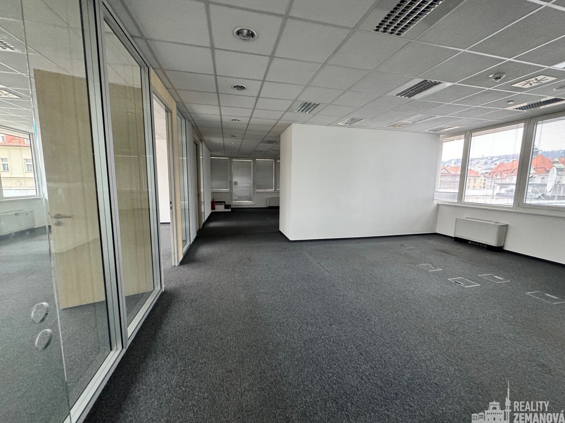 Pronájem komerčního prostoru 1006 m² - foto 16