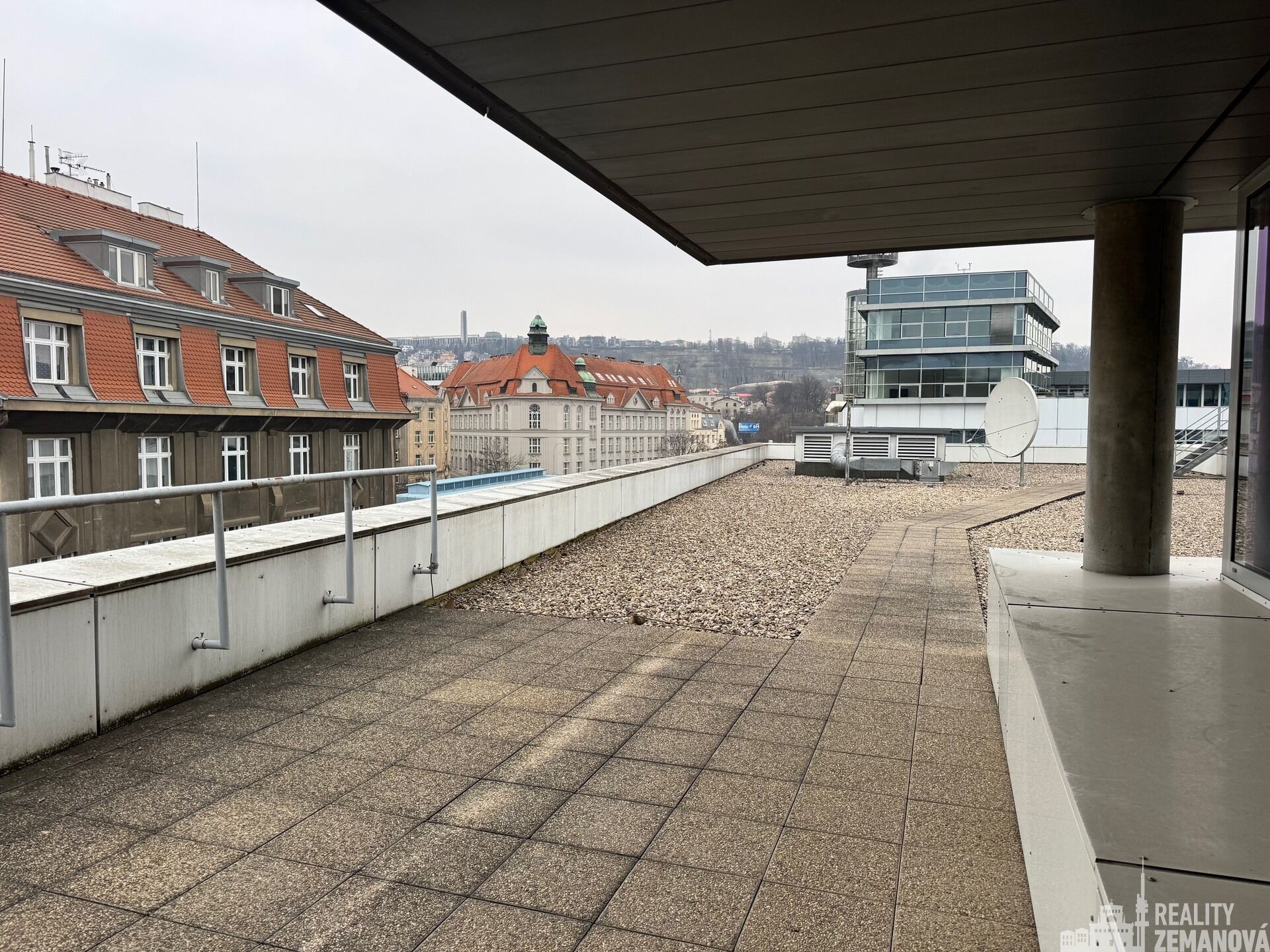 Pronájem komerčního prostoru 1006 m² - foto 17