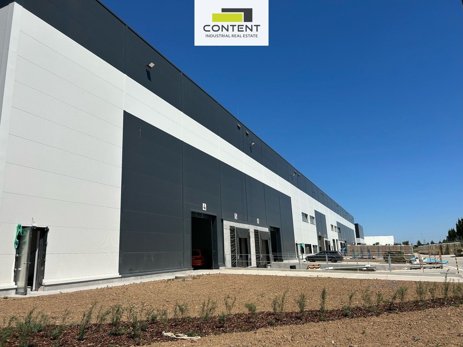 Pronájem komerčního prostoru 5920 m² - foto 2