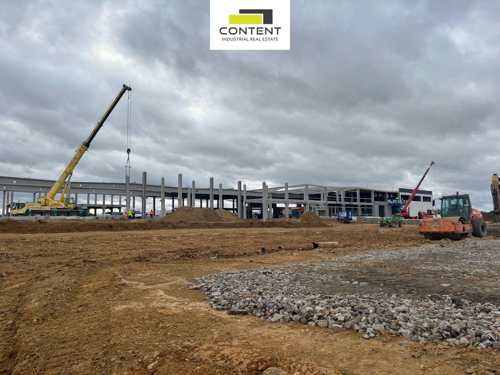 Pronájem komerčního prostoru 5920 m² - foto 1