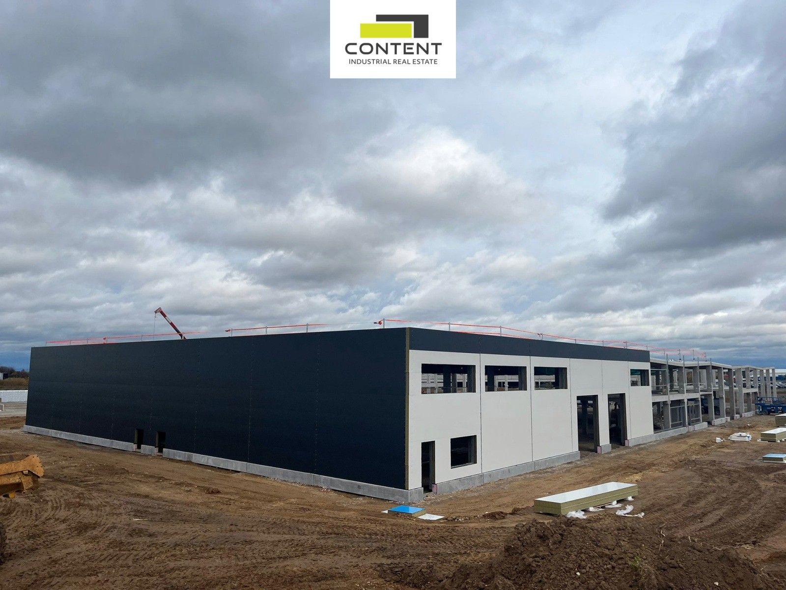 Pronájem komerčního prostoru 5920 m² - foto 5