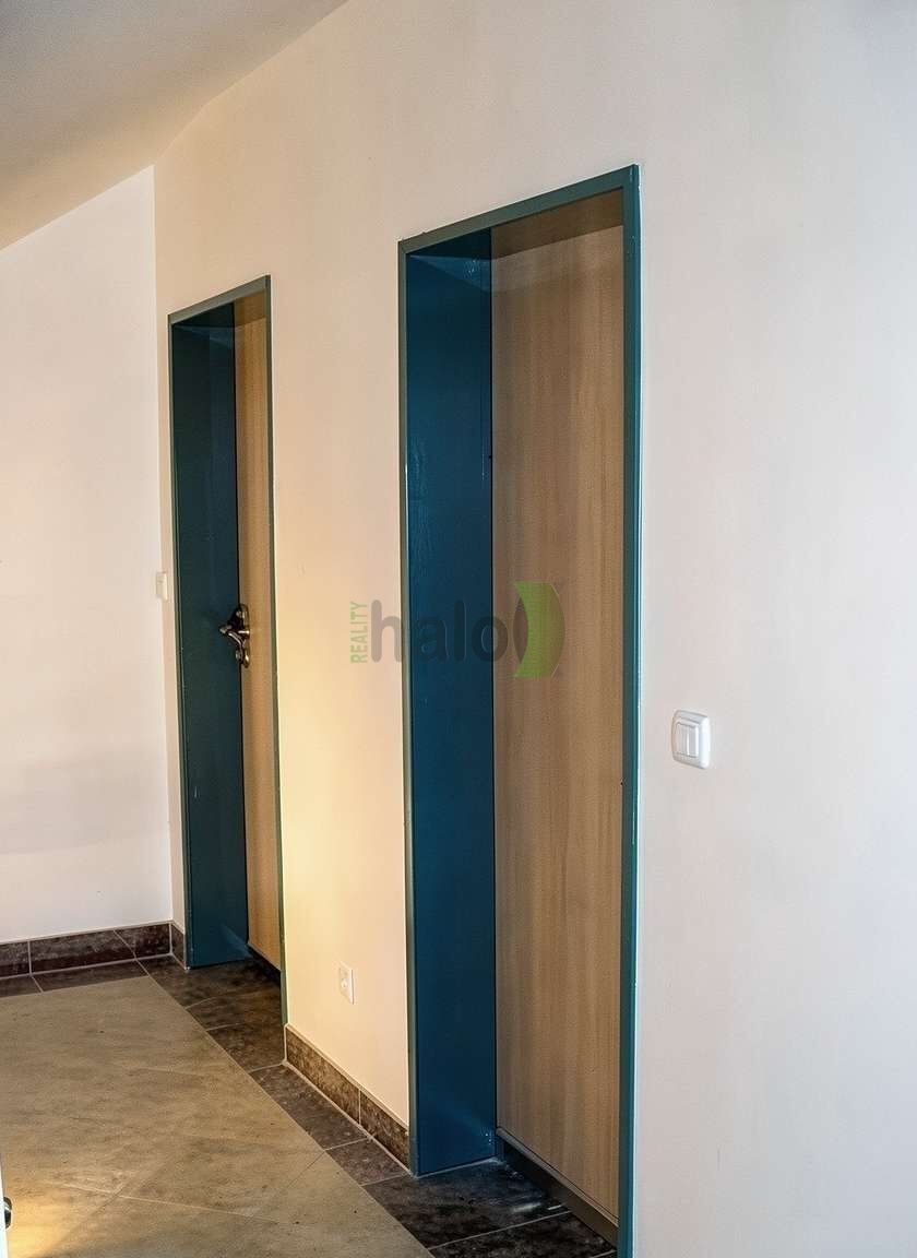 Pronájem bytu 2+kk 55 m² - foto 5