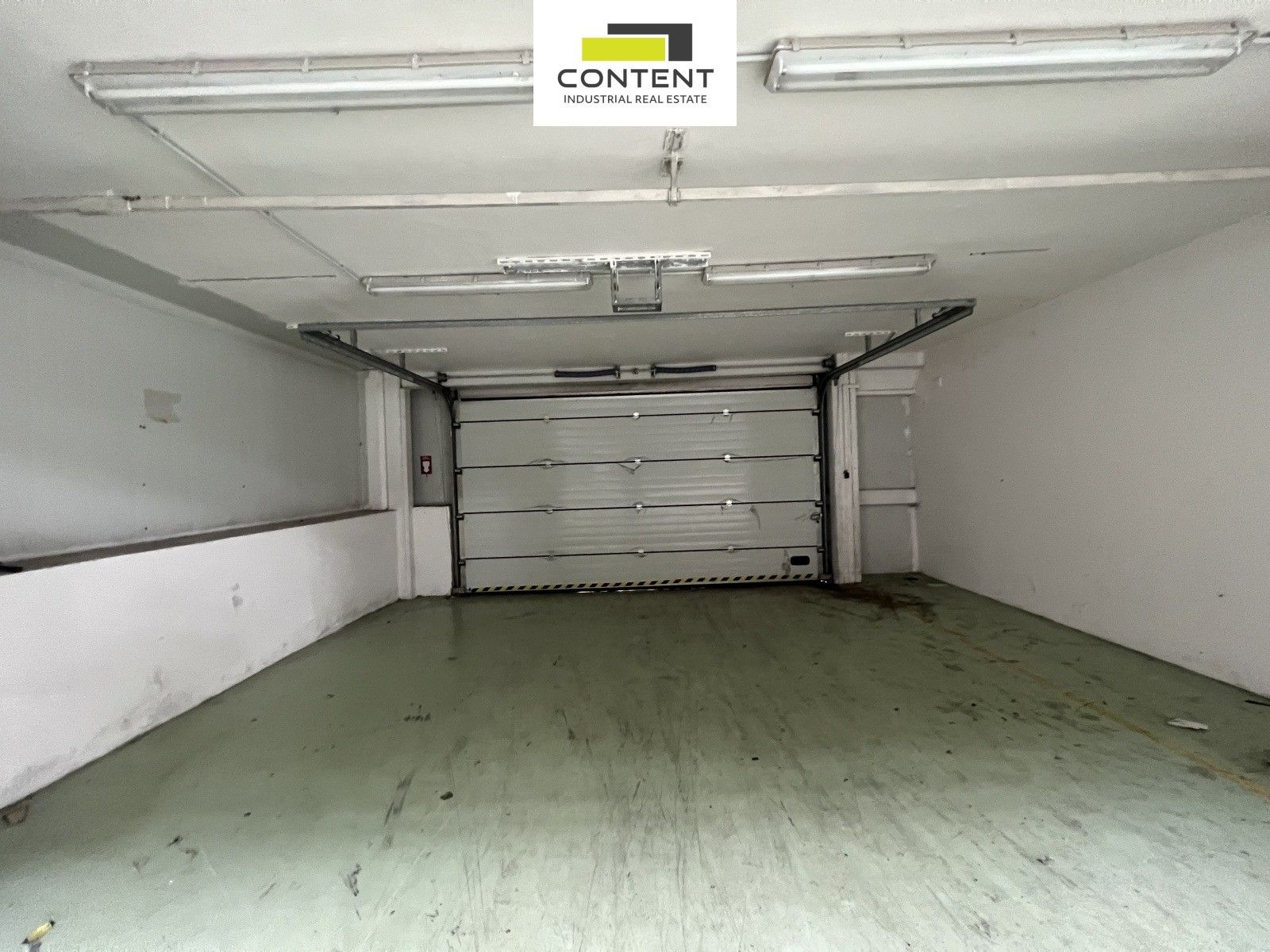 Pronájem komerčního prostoru 4726 m² - foto 11