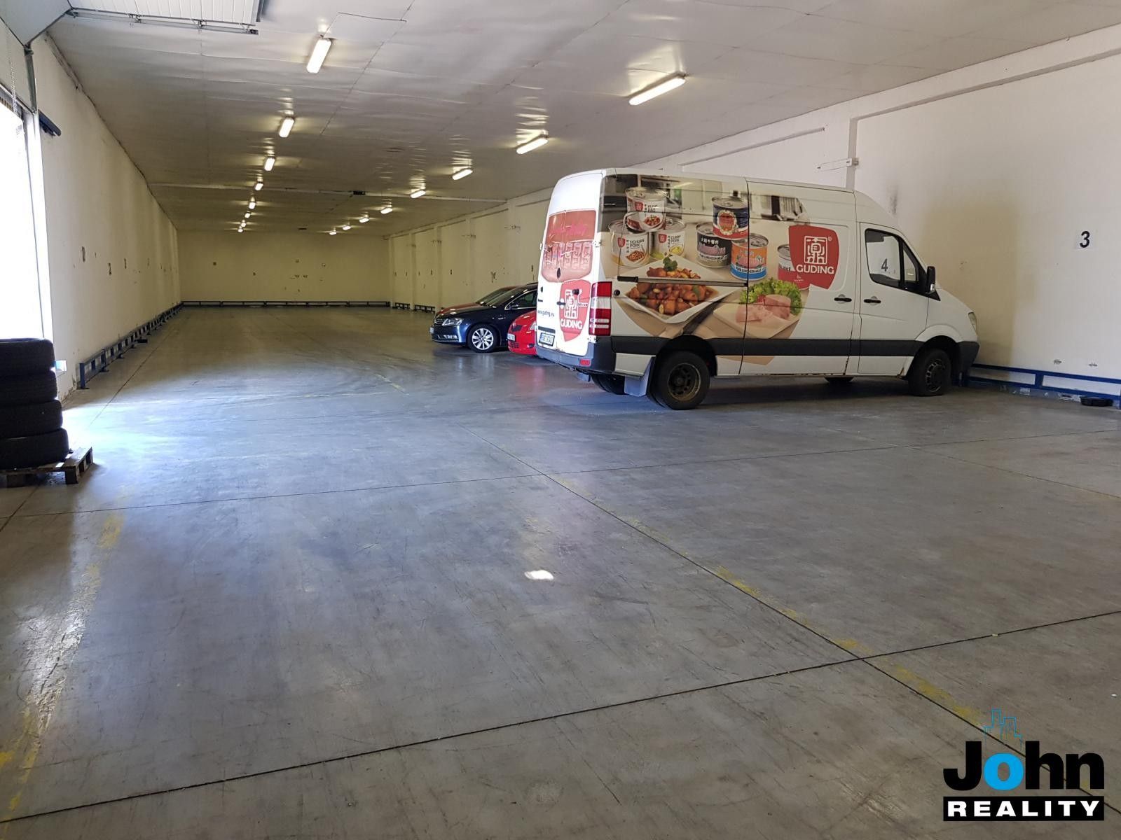 Pronájem komerčního prostoru 720 m² - foto 3