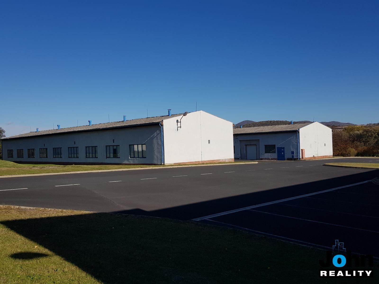 Pronájem komerčního prostoru 720 m² - foto 4