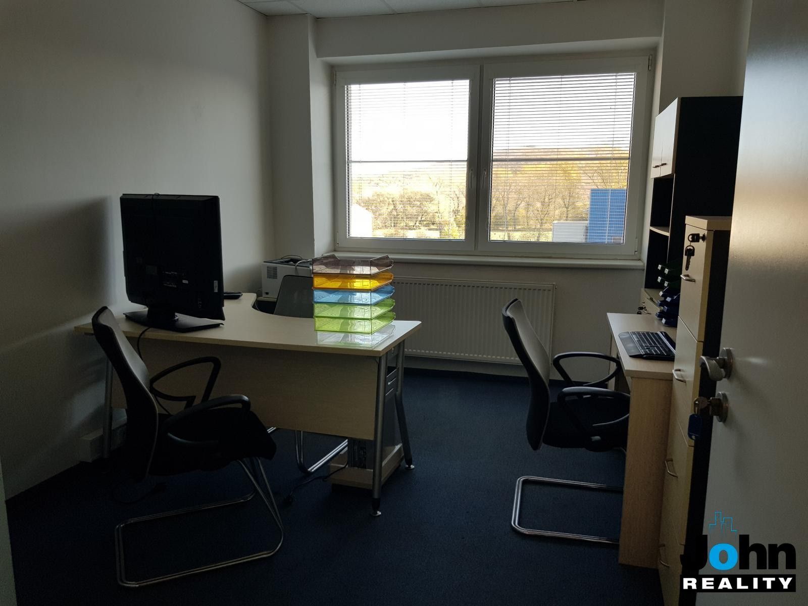 Pronájem komerčního prostoru 720 m² - foto 6