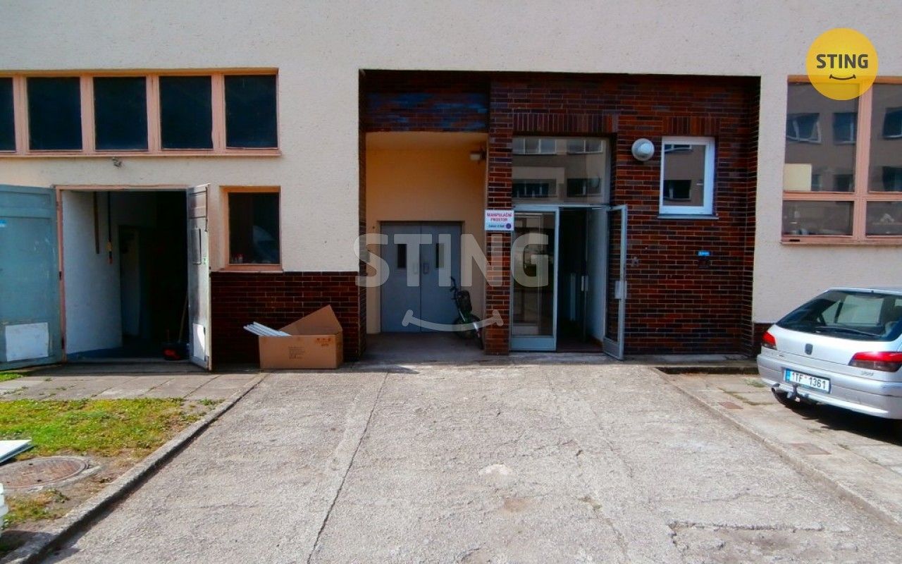 Pronájem komerčního prostoru 385 m² - foto 4