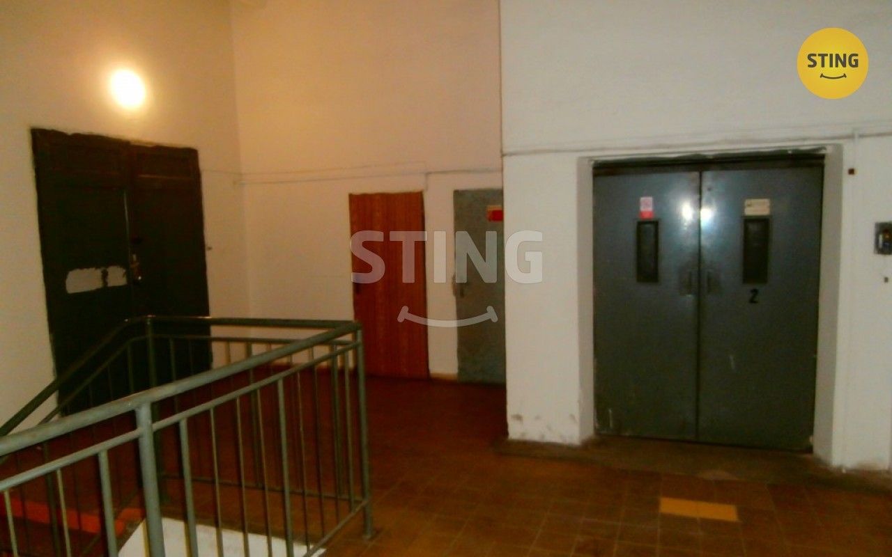 Pronájem komerčního prostoru 385 m² - foto 9