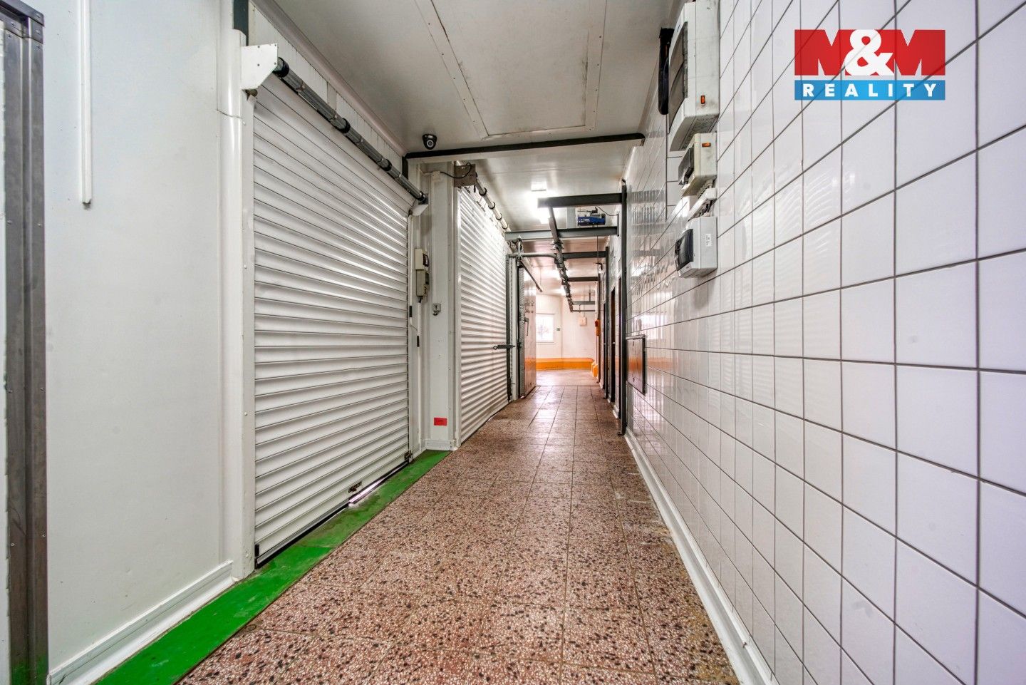 Prodej komerčního prostoru 377 m² - foto 12