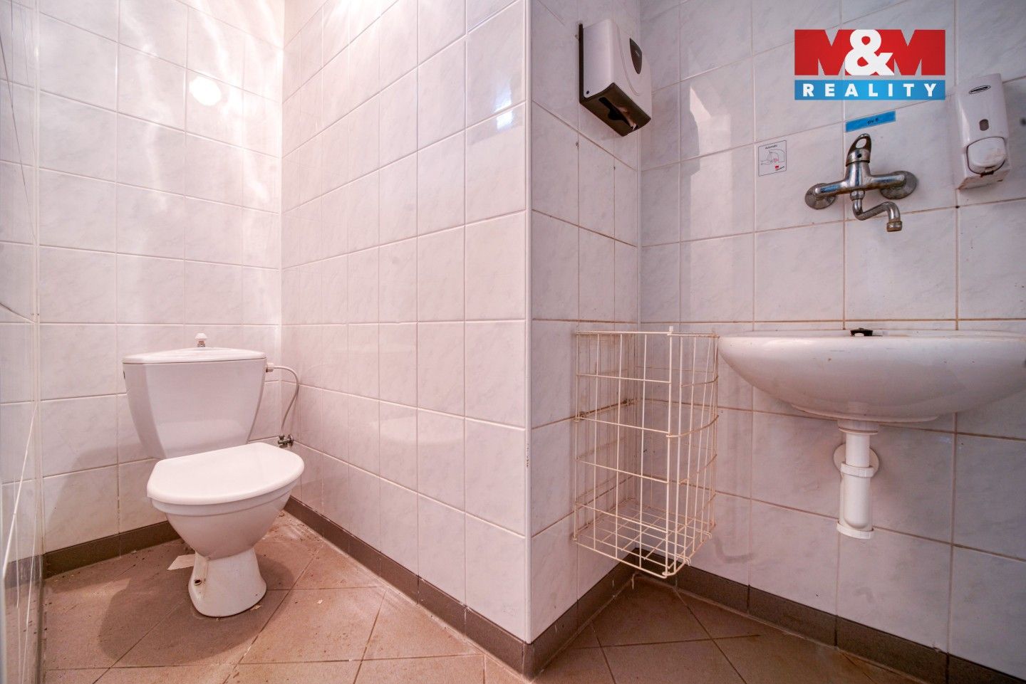 Prodej komerčního prostoru 377 m² - foto 16