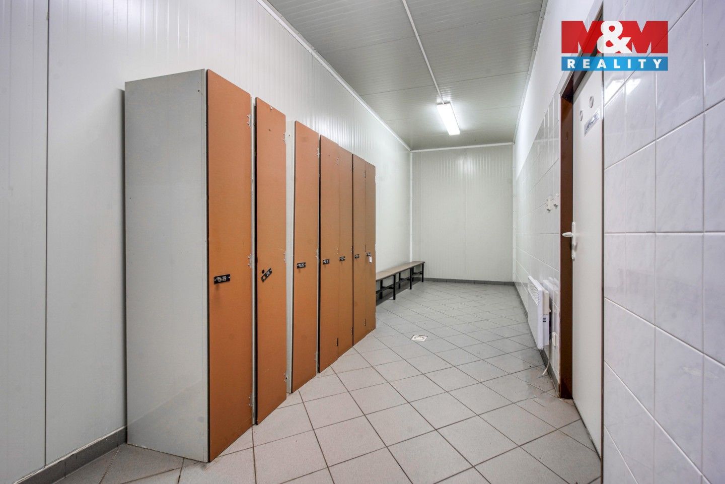 Prodej komerčního prostoru 377 m² - foto 18
