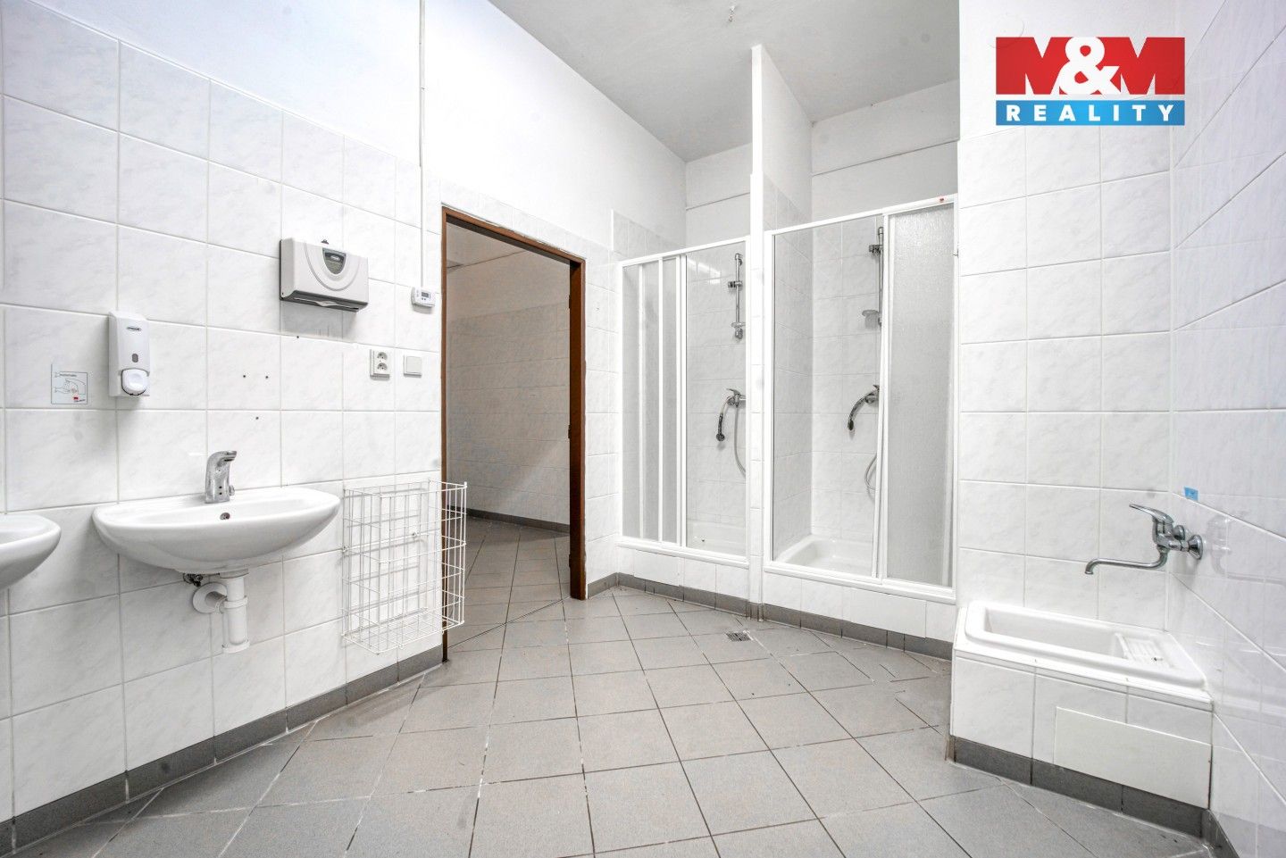 Prodej komerčního prostoru 377 m² - foto 17