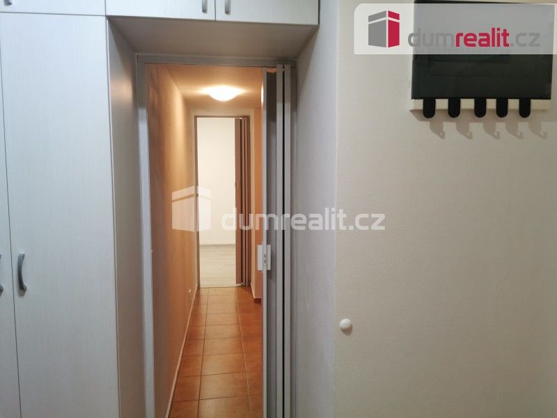 Pronájem bytu 2+1 62 m² - foto 8