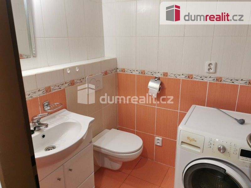 Pronájem bytu 2+1 62 m² - foto 10