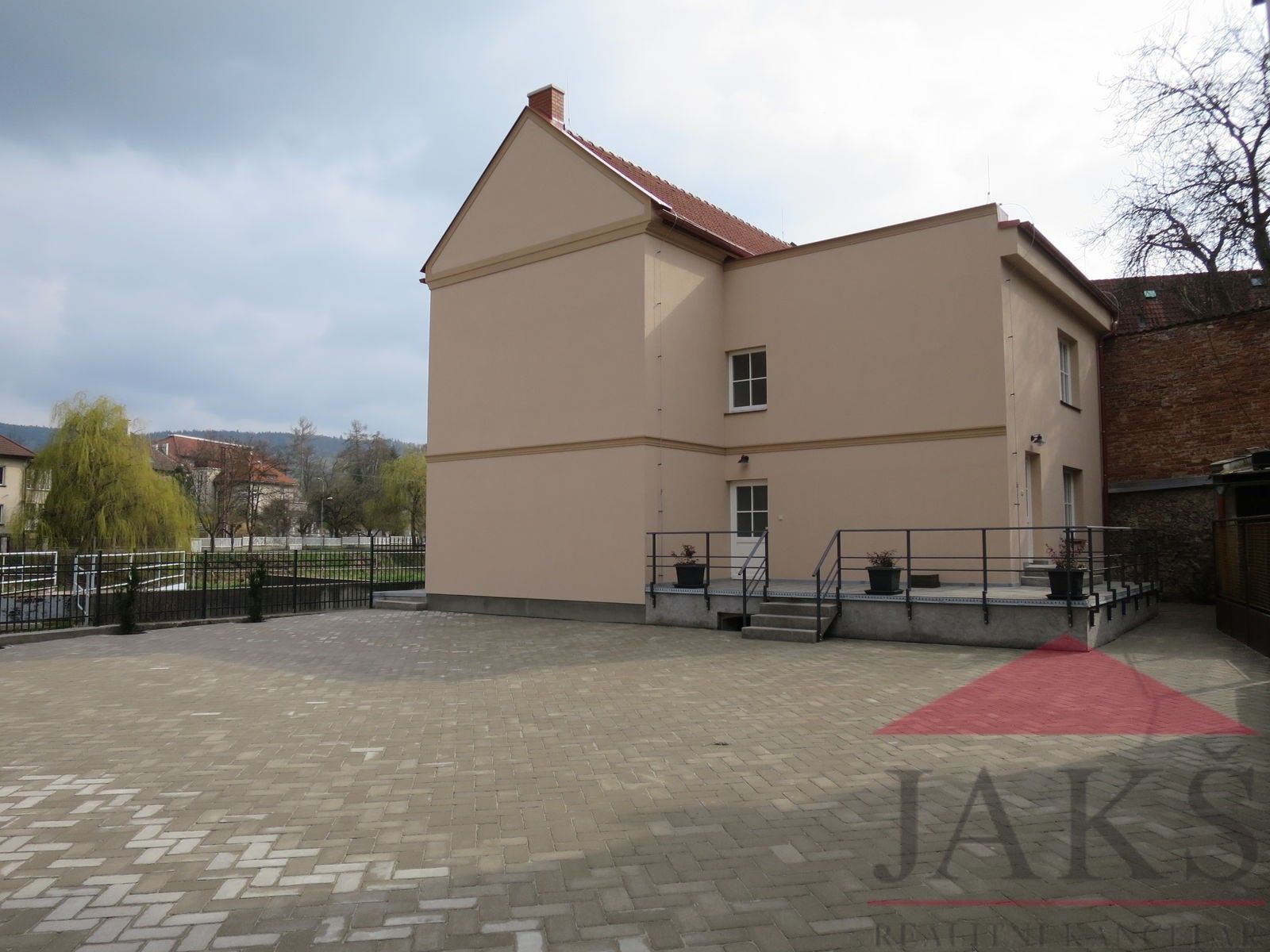Pronájem nemovitosti 18 m² - foto 1