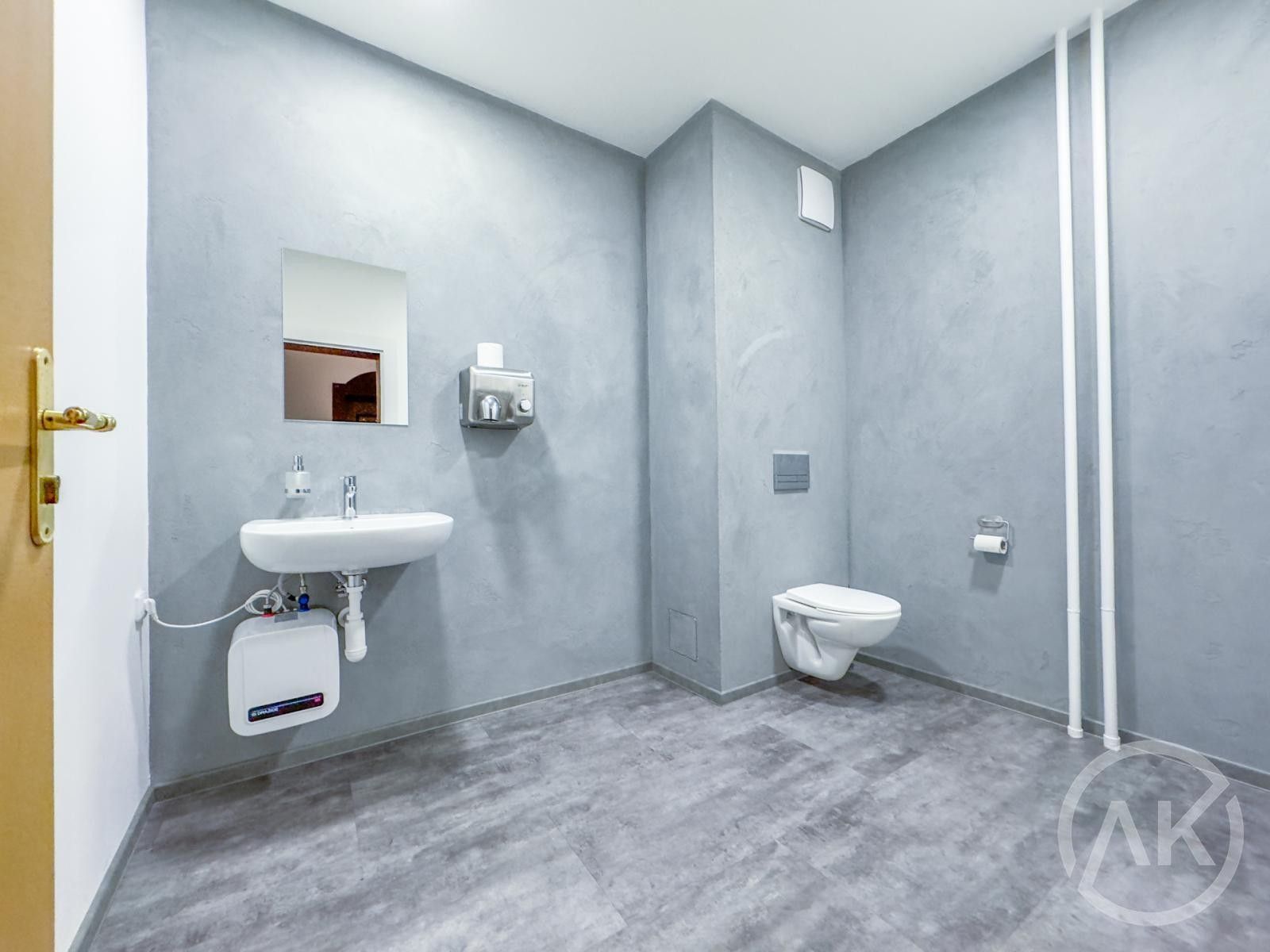 Pronájem komerčního prostoru 30 m² - foto 4