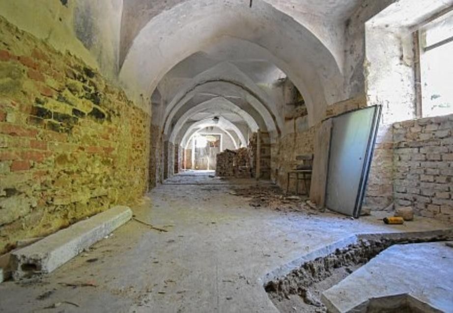 Prodej komerčního prostoru 650 m² - foto 4