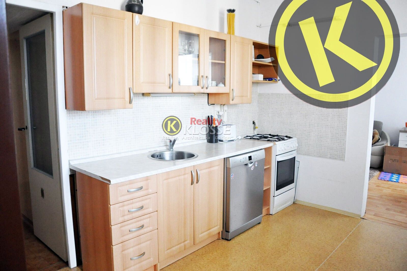 Pronájem bytu 3+1 81 m² - foto 3
