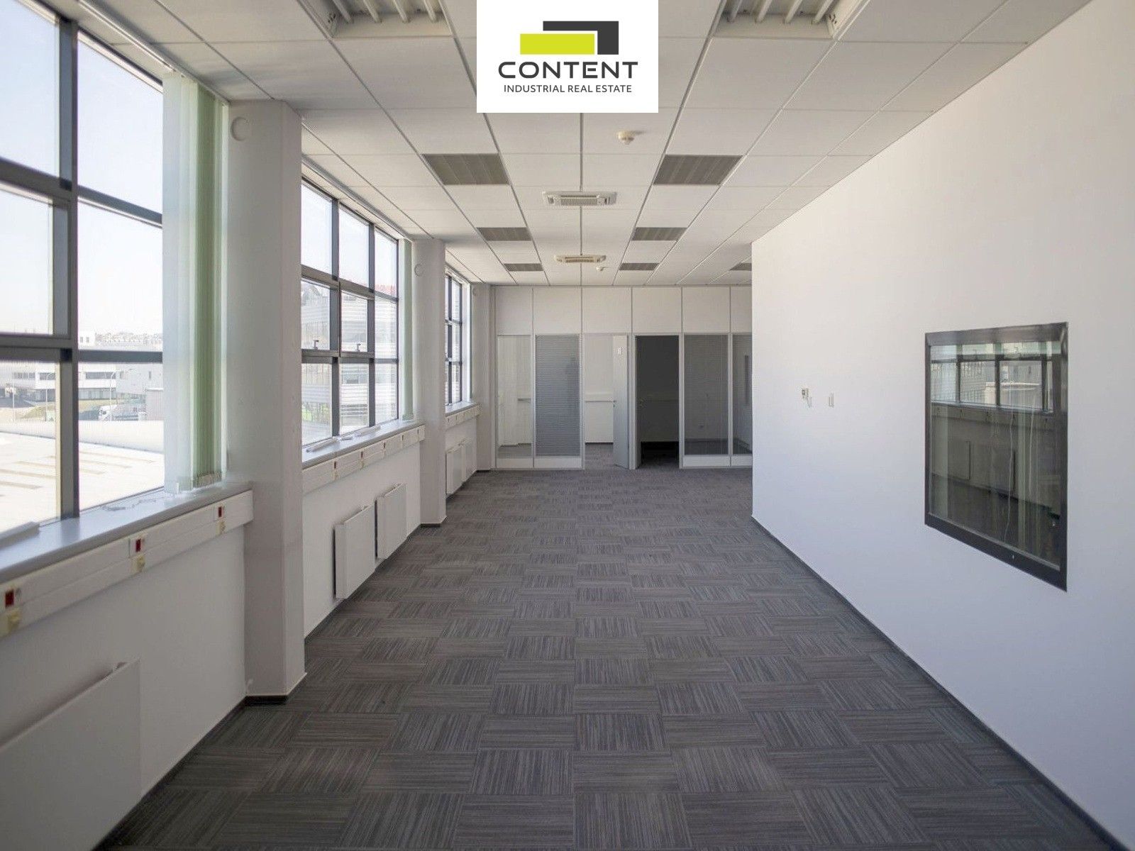 Pronájem komerčního prostoru 13992 m² - foto 10