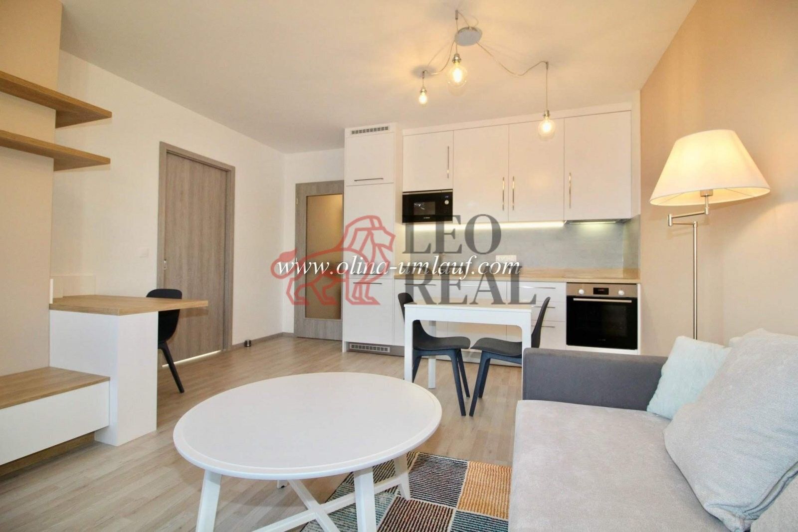 Pronájem bytu 2+kk 63 m² - foto 1