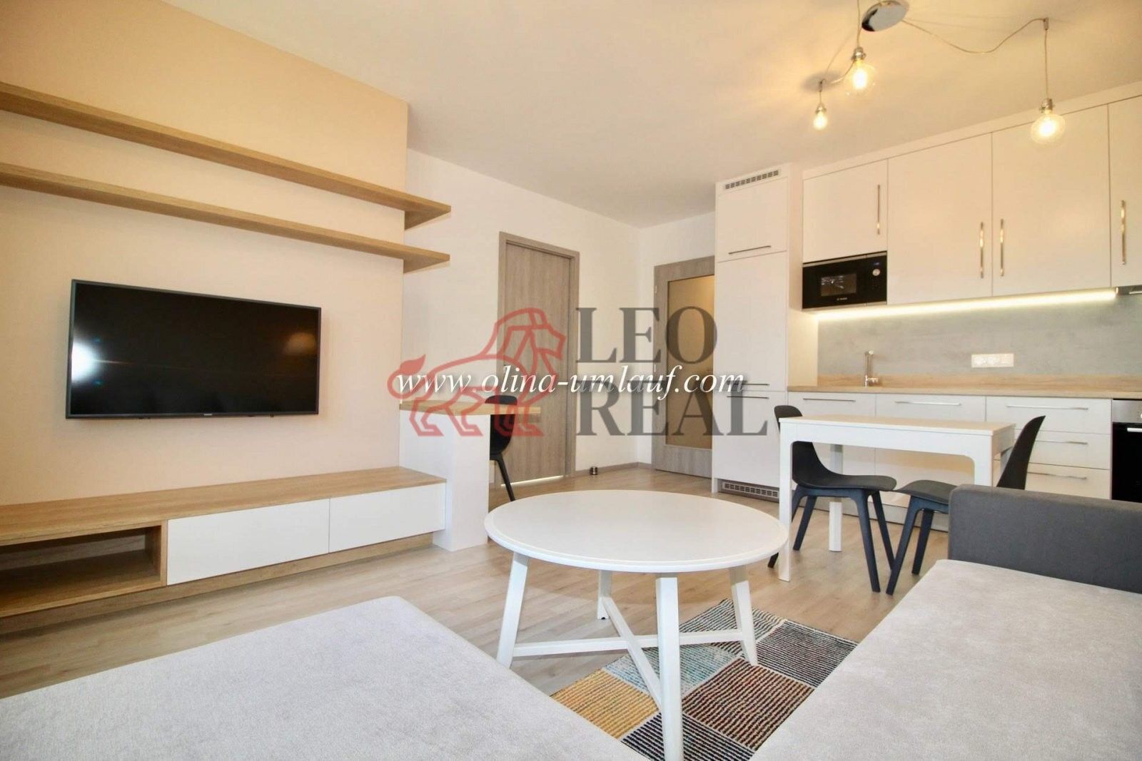 Pronájem bytu 2+kk 63 m² - foto 3
