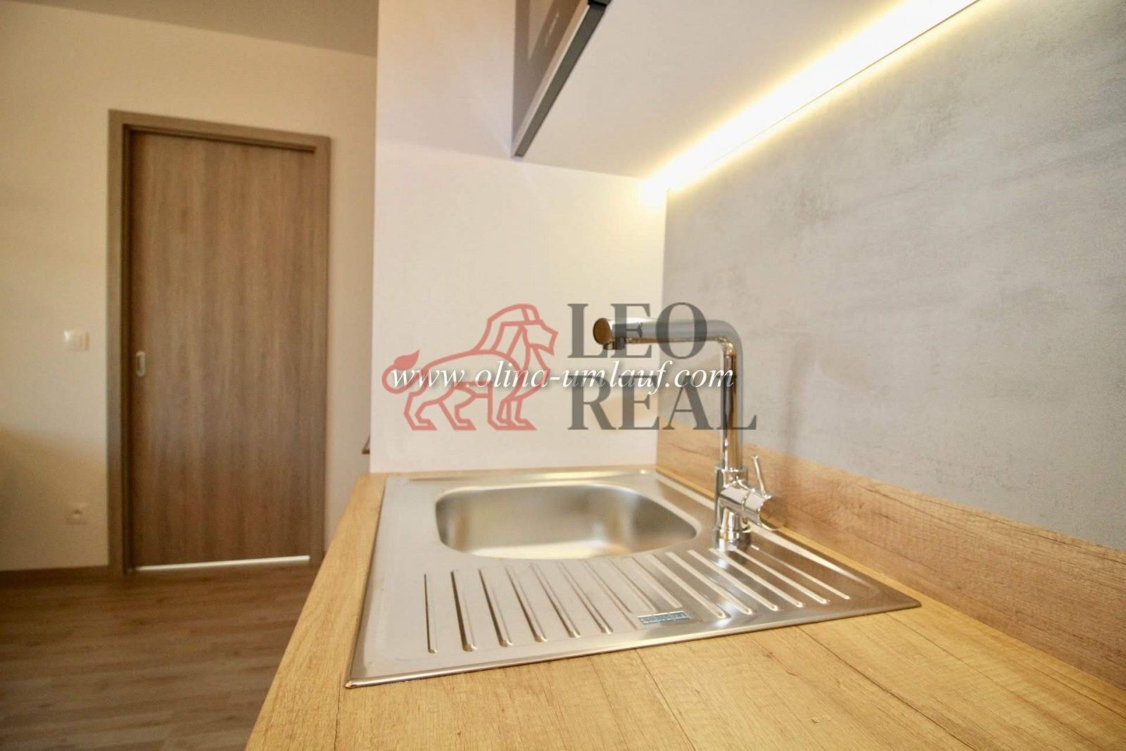 Pronájem bytu 2+kk 63 m² - foto 14