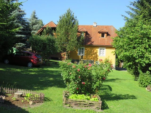 Prodej nemovitosti 320 m² - foto 2