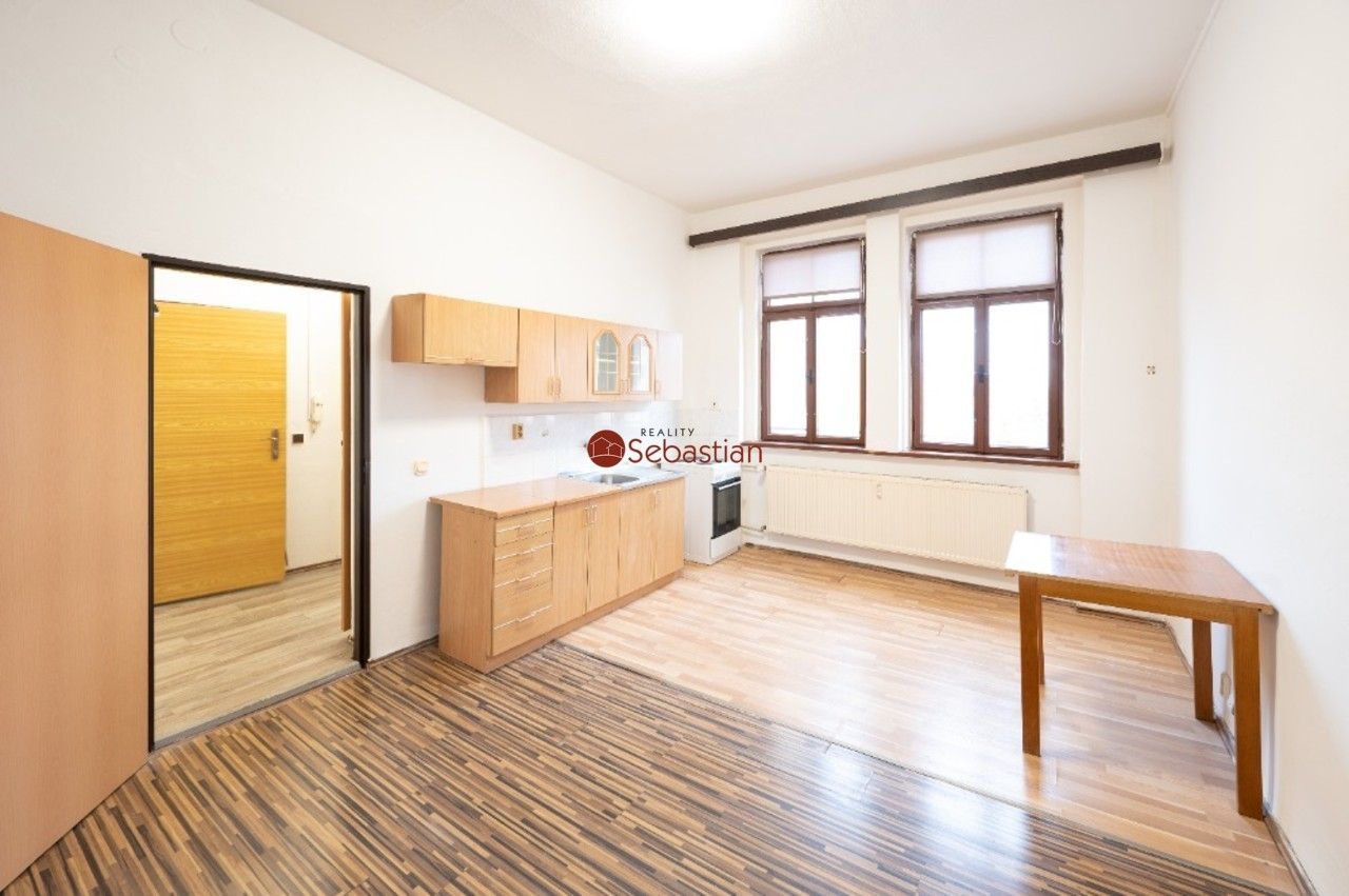 Pronájem bytu 1+1 51 m² - foto 1